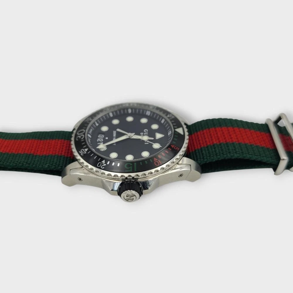 Gucci 136.2 Buceo Acero Inoxidable Verde/Rojo Nylon Correa Reloj 45MM - Image 10