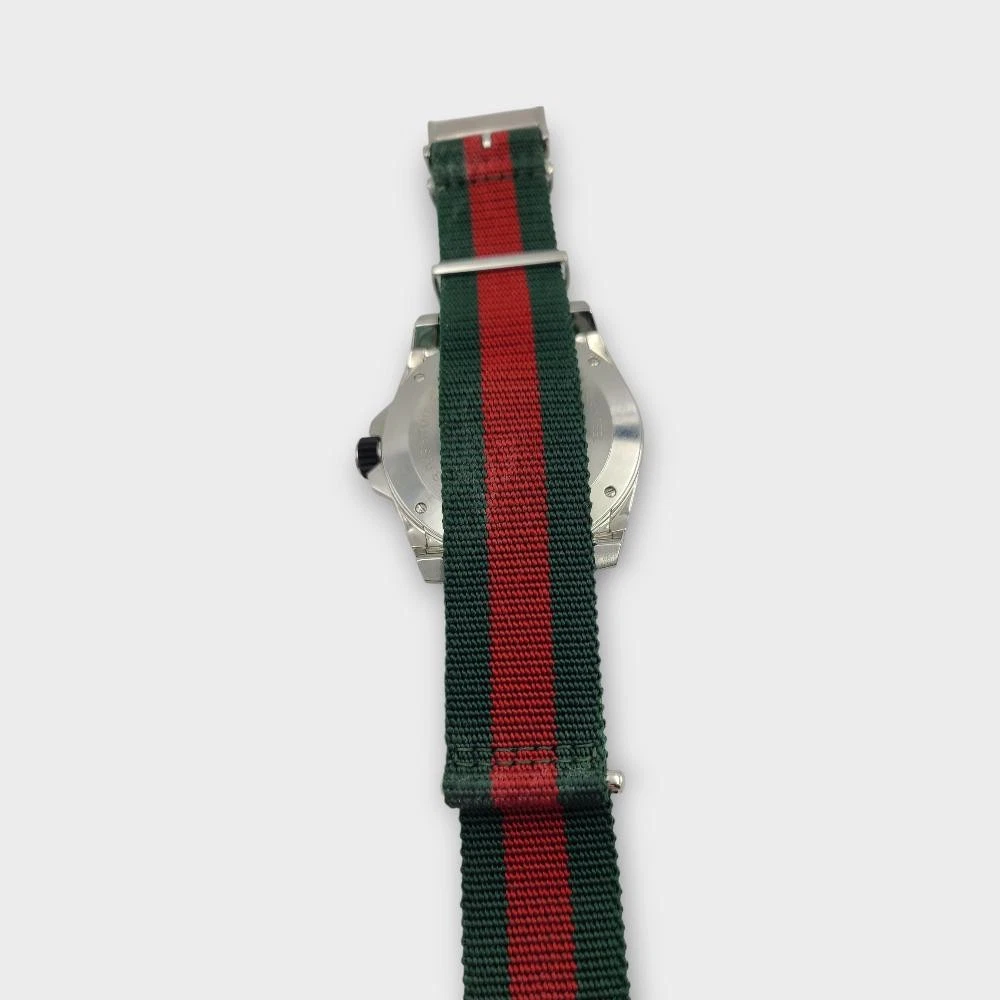 Gucci 136.2 Buceo Acero Inoxidable Verde/Rojo Nylon Correa Reloj 45MM - Image 8