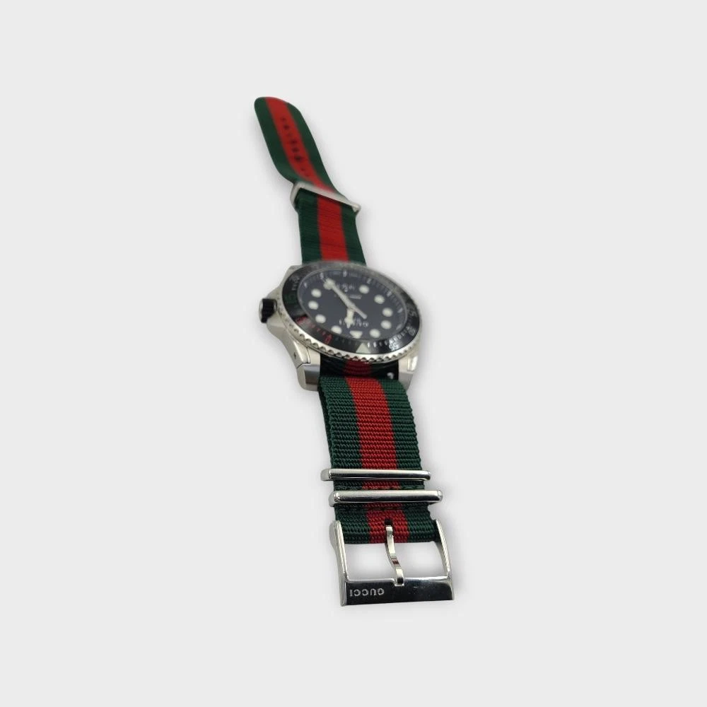 Gucci 136.2 Buceo Acero Inoxidable Verde/Rojo Nylon Correa Reloj 45MM - Image 6