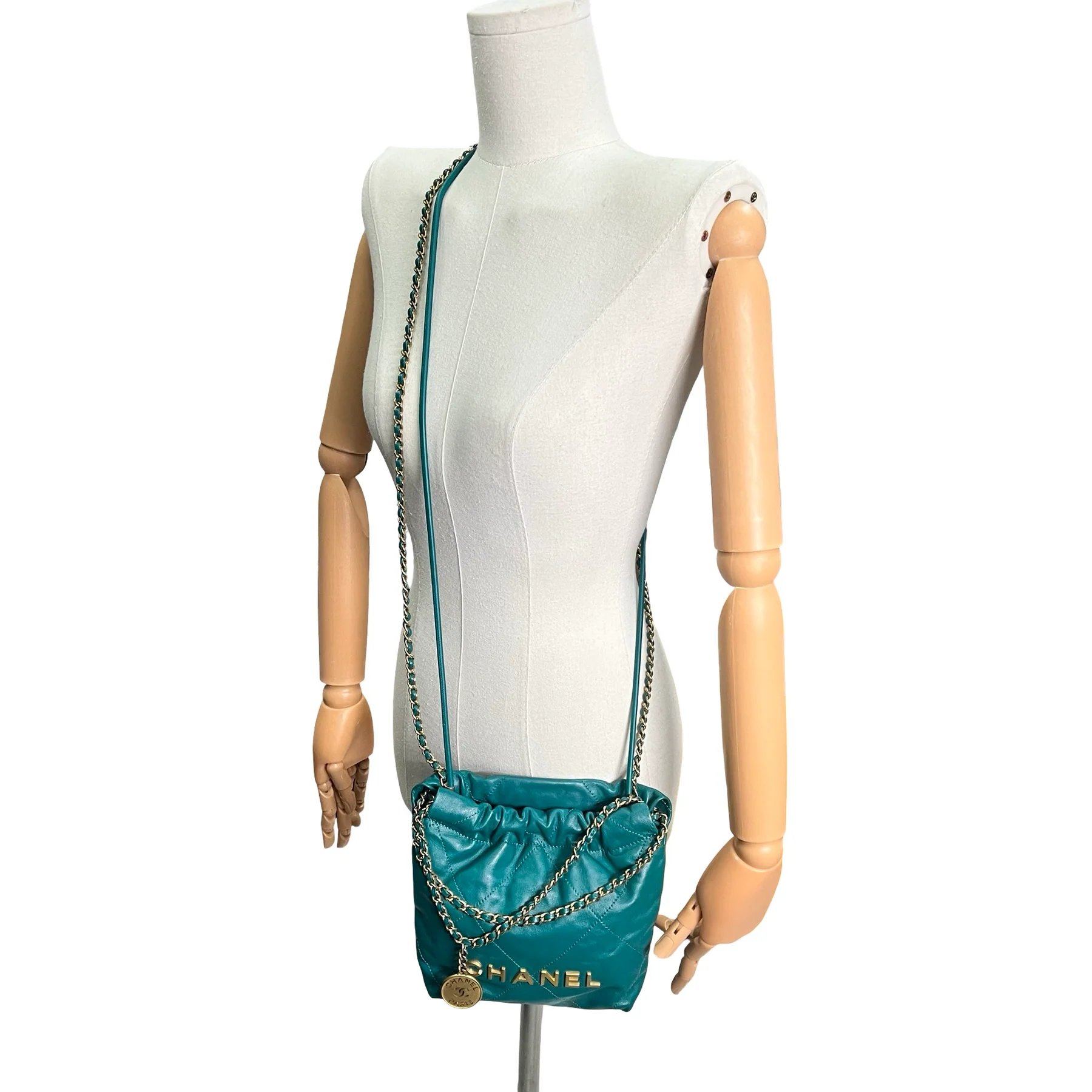 Bolsa Chanel 22 Mini - Image 9