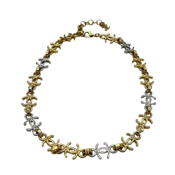Collar Chanel
